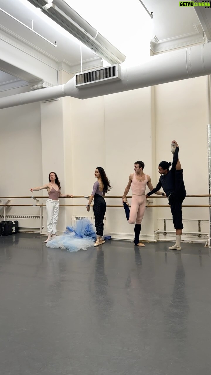 Isabella Boylston Instagram - This is for the running late girlies 💅