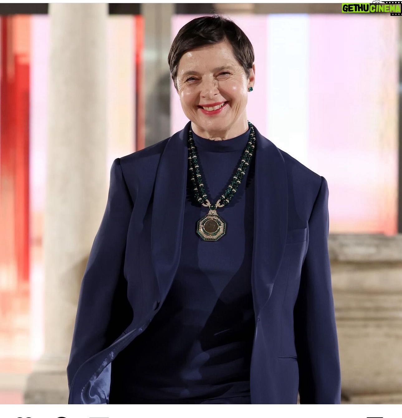 Isabella Rossellini Instagram - A beautiful night in Rome ( the eternal city) celebrating Bulgari Aeterna high jewlery collection Always a pleasure ! @bulgarihotels @bvlgari