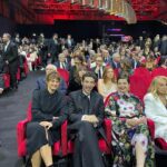 Isabella Rossellini Instagram - Last night at the @premidavid with my favorite sisters in the world Alice and Alba Rorhwacher and Josh O’Connors celebrating our 13 nominations for the film LA CHIMERA. I felt most proud to see the great Gianluca Farinelli director of @cinetecabologna wearing the rose made with the wool of one of my sheep, a rare ancient breed of Lincoln Long Wool @livestockconservancy . I know I am going to write something strange but in my head I see a parallel between artisans who make art films , film preservation and preservation of ancient breed of farm animals . It is all our patrimony . @mamafarm @cinetecabologna #alicerorhwacher #albarorhwacher #joshoconnor photos @rocco_giurato @dolcegabbana