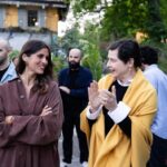 Isabella Rossellini Instagram - Alcune foto della serata di ieri a @leserredeigiardini con Isabella Rossellini che assieme a Mia Canestrini ha presentato i suoi cortometraggi GREEN PORNO, MAMMAS e SEDUCE ME.
