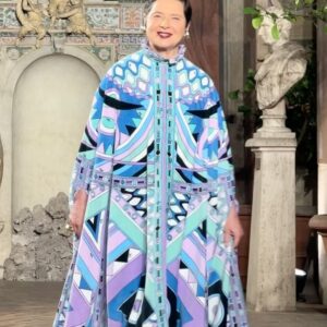 Isabella Rossellini Instagram - 34 years later celebrating @emiliopucci with @camillemiceli! 🩵