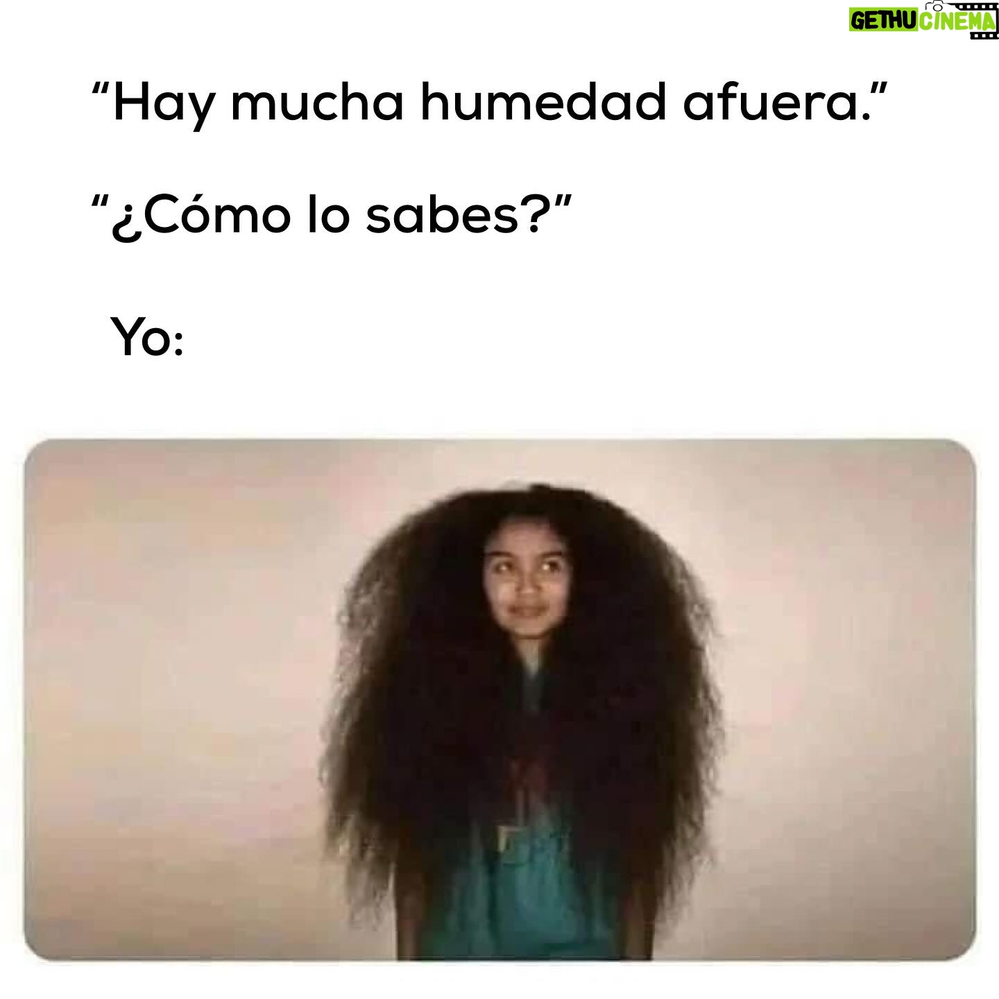 Isabella Santodomingo Instagram - Si me ausento a veces no es porque me de pereza subir cosas a mi IG, ni porque esté demasiado ocupada para hacerlo. Es porque es difícil tratar de subirle el ánimo a los demás cuando el propio está por el piso. Les cuento: Mi segunda cirugía de oído (Canaloplastia) no salió bien y eso me tiene lejos de estar animada y positiva, como siempre. Ya son 5 meses con un dolor intenso que va y viene, con antibióticos y sin poder escuchar bien por mi oído izquierdo. La otra semana tengo cita con un nuevo otólogo y creo que me van a tener que operar otra vez para abrir nuevamente mi conducto auditivo. Todo esto para decirles que aquí sigo, a medias y medio chueca, pero con la esperanza de poder salir de esto tan feo que me ha mantenido aislada, triste y alejada de todo y de todos. Para finalizar, les digo lo más importante de todo: cuiden sus oídos. No se imaginan lo delicados que son, lo que duele una cirugía de éstas y lo que tarda la recuperación. Saludos. ❣️ •• #Isagram