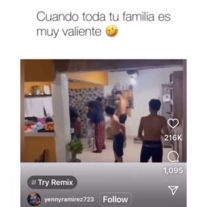 Isabella Santodomingo Instagram - @diossa.aiff ❤️ La relación entre mi hija y yo ha pasado por años muy difíciles llenos de discusiones tontas y dolorosos distanciamientos que ninguna de las dos entendía bien pues lo único que siempre hemos tenido claro es que nos queremos mucho y que siempre-siempre, estemos donde estemos, contamos la una con la otra. Un día, de repente, todo mejoró. No porque Dani haya madurado… o tal vez, yo. Todo mejoró cuando aprendí a soltar. Cuando entendí que los hijos no son una propiedad, tienen voluntad propia y una misión de vida posiblemente distinta a la de nosotros, sus padres. Entendí que nuestra función es guiarlos, apoyarlos y darles las herramientas para salir al mundo a vivir su propia aventura. Pero, lo que más me sirvió, fue acordarme de que yo había hecho lo mismo que ella cuando me fui de mi casa: busqué mi propio destino así éste me llevara lejos de mis seres queridos. Cuando solté, no sólo Dani regresó, ya no como adolescente rebelde, sino como una mujer fuerte, decidida, valiente, con metas claras… como una aliada y amiga. Sobrevivimos esos años horribles de tanto dolor y salimos con nuestra relación fortalecida. Los hijos no son para que nos solucionen la vida cuando seamos viejos, los criamos para que puedan vivir, compartir y aportarle a la sociedad. Criemos buenos seres humanos, para soltarlos cuando sea el momento, para abrazarlos cuando regresen por cuenta propia y para poder decir orgullosos que verdaderamente hicimos una buena labor como padres. Y, si su hij@ adolescente está en su etapa insoportable… déle su espacio y déselo a usted mism@ y ya verá como solitos y cargados de amor, siempre regresan. 😉❤️ Te amo, Dani. •• #Isagram