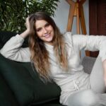 Isabella Santoni Instagram - Sabadão em 🏡✨ O que vão fazer por aí? 🥰
