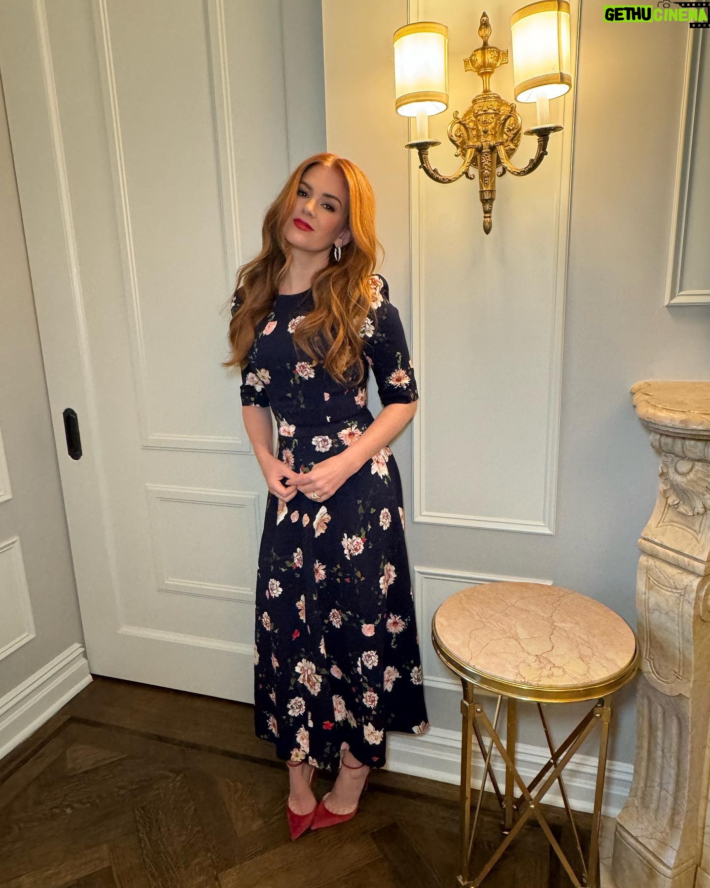Isla Fisher Instagram - Catch me on @thetodayshow talking #wolflikemeseason2 ❤️