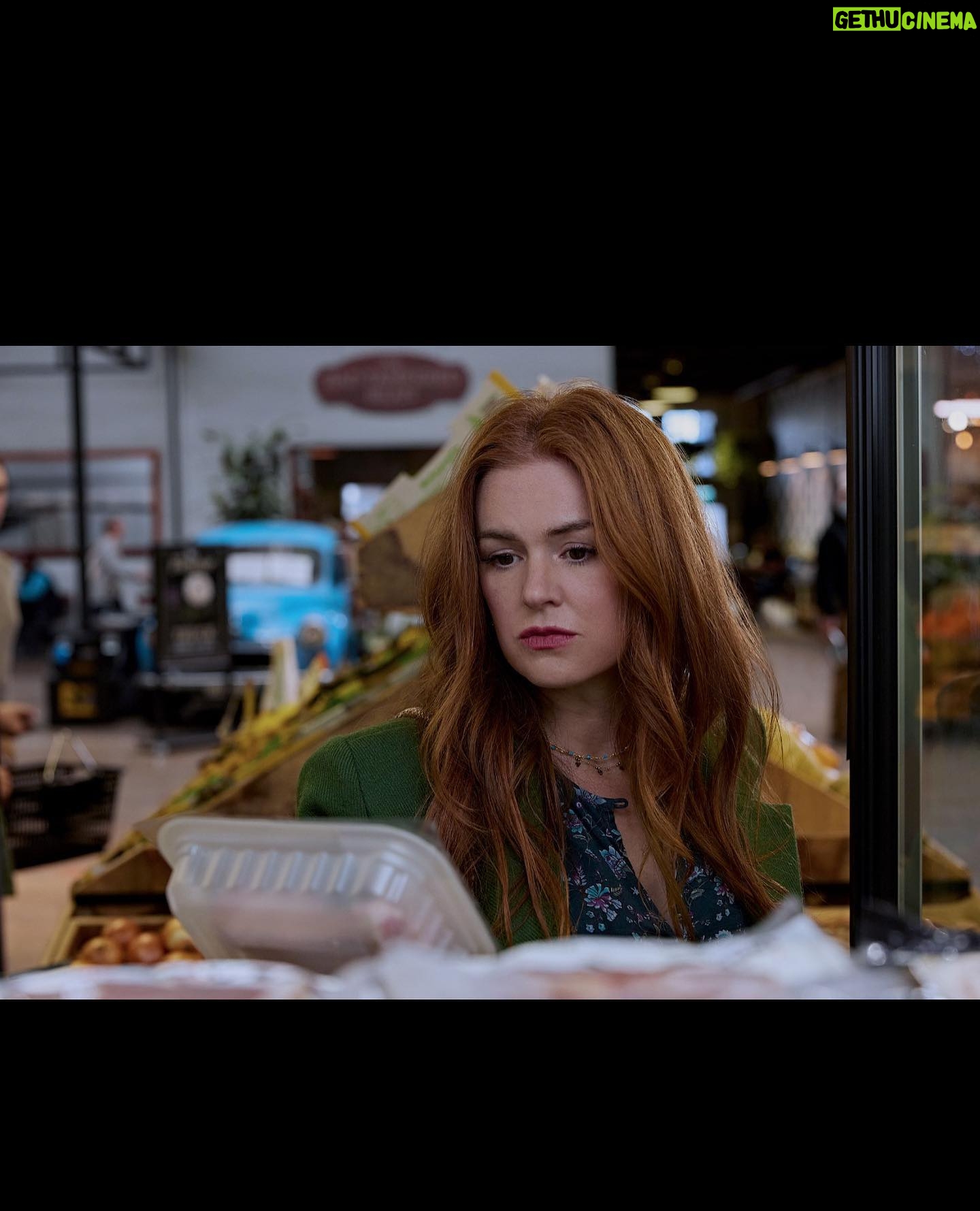 Isla Fisher Instagram - Got your attention! Now watch Wolf Like Me @stanaustralia @peacock @amazonprime 🐺