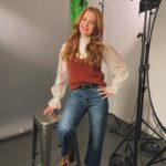 Isla Fisher Instagram - So fun to be on @thedrewbarrymoreshow and #AVclub Talking #wolflikemeseason2