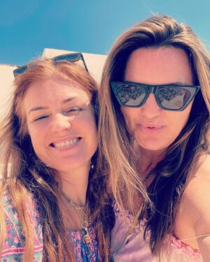 Isla Fisher Instagram - GREECE…You definitely don’t sock!