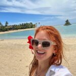 Isla Fisher Instagram - Summer photo dump ❤️🐠🧜‍♀️