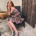 Isla Fisher Instagram - Friday Feels