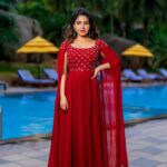 Iswarya Menon Instagram - Whatsup? 🥰 . Stylist- @saranya_raov Shot by - @v_capturesphotography Outfit - @vogue__hut Hairstylist - @sknsankar