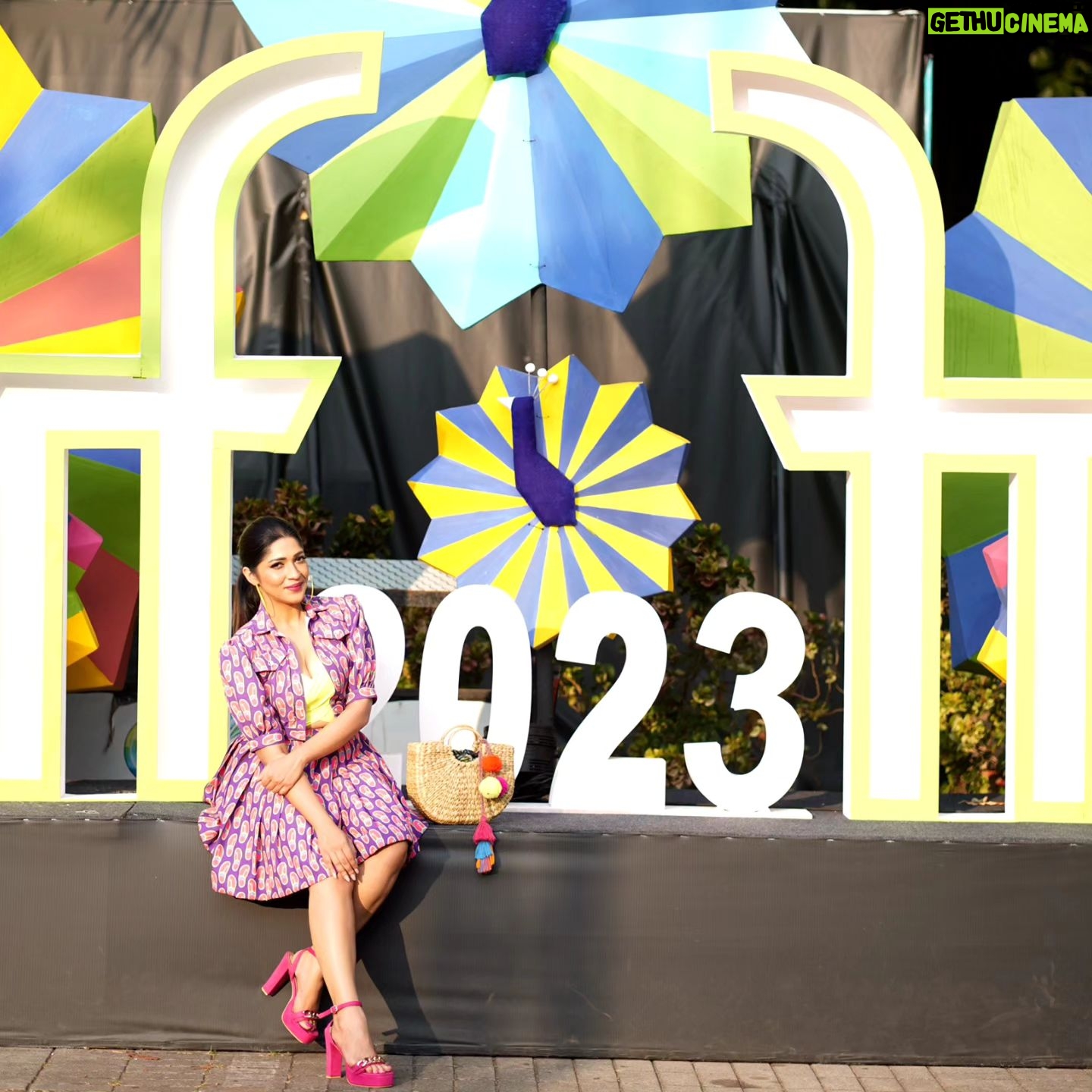 Iti Acharya Instagram - Here again🩷 @iffigoa @esg_goa @nfdcindia @mib_india @pibindia @goatourism Shot by @rawconceptbythysca Dress @samantasbyaparna Jewellery @thespatika Nails & lashes @cosmiclashesandnails Brows @rashmi.romobeautique Styled by @the_pandacouple_1111 Aesthetic partner @drgeetika @isaacluxe #iffigoa #iffi2023 #iffi54 #iffi54goa #esg #filmfestival