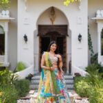 Iti Acharya Instagram - A dream like royal stay at @bhanpur_haveli in Rajasthan, was exactly the kind of experience I was looking for during my travel. One of the most unique properties I visited this Haveli with picturesque landscapes is a perfect mix of the traditional architecture with all the modern and luxurious amenities. A cozy hideout tucked perfectly around the most famous spots in town. If this doesnt leave you feeling like a royal already, the rich food and amazing hospitalily by Mr Vikram would definitely give you all the royal vibes for sure. Cover pic @mitesh.khatri_ On camera @mitesh.khatri_ @uthinkiclick Wearing @samyakkclothing @samyakksarees #rajasthan #royalstay #Haveli #beststay #topdestinations #travel2024