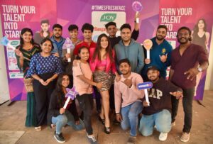 Iti Acharya Instagram - It was such a pleasure and so much fun judging the 
Bangalore Times Fresh Face 2022 @timesfreshface 
The most adorable pics with the winners and new talents in town 
Thank you so much fir having me there @bangalore_times @cmr.university 

#timesfreshface #timesfreshface2022