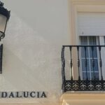 Itziar Ituño Instagram - Uri zuri hau agertu jata barriro ametsetan. "Duende"kalexka (Duende = enkantu misteriotsua) Aún se me aparece ésta ciudad blanca en sueños. Calleja "Duende" (en Andalucía, encanto misterioso e inefable). #hikateatroa #tarara #latarara #moguer #andalucía