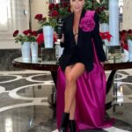 Ivana Sert Instagram - 16.cısı düzenlenen #fashiontvödülleri ‘nde TÜRKİYE YILIN MODA İKONU ödülüne layık görüldüğüm için çok çok teşekkürler…. @fashiontv.tr @fashionweek @enisonatfashiontv @katerinaeksiogluofficial (Ceket/elbise☝🏽💕)
