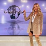 Ivana Sert Instagram – İş dünyasından bir kare 💫 en sevdiğim renklerinden biri 🤎
@parsmedyahizmetleri  @isdunyasi_ivanasert 
Ceket ve Gomlek @bluesmelly 😍 
Çizme @sergiorossi 
Makyaj @ivanasertcosmetics 💄