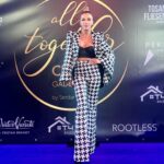 Ivana Sert Instagram - @all_together_official ve @serdar_topcu_79 organizatörlüğünde muhteşem ve anlamlı bir gece yaşadık. Çocuklarımız için yapılan bu sosyal yardım projesinde bulunmak benim içinde gurur vericiydi.. Emeği geçen herkese sonsuz teşekkürler… @serdar_topcu_79 @oezguer78 @aaylin_topcu @fa_topq @topqu58 #hidelberg #germany #frankfurt