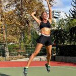 Ivana Sert Instagram - Rakip aranıyor😉🎾💪🏼 #sport #tenis #heltylifestyle #detox #fitnessmotivation #pilates
