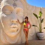 Ivana Sert Instagram – “A tropical state of mind.” @manodelsolbeach 🌞 #beachlife #beachvibes #cesme  #ayayorgi #summer2022 #loveyourself #loveyourbody #işbirlidegildir