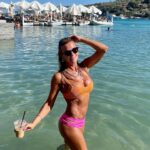 Ivana Sert Instagram – Girls just wanna have sun 🌞 p.s and coffee 🤓 #sturbucks
#summer #summertime #summervibes #enjoylife #beautifulnature #beachlife #fitnes #loveyourself #ayayorgi