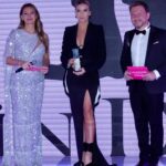 Ivana Sert Instagram – Öncelikle 20 yıldır istikrarlı ve kaliteli bir anlayışla bu güzel gecelere imza atan @gelindamatdergisi ‘ne  @ferhatmugurtay ‘a çok teşekkürler… Ayrıca almış  olduğum MODA İKONU🏆 ve Beyaz Tv’de yayınlanan İş Dünyası proğramı🏆  için aldığım 2 ödül içinde onur duydum..Emeği geçen herkese sonsuz teşekkürler…
@parsmedyainternational 
@gelindamatdergisi 
@fuatpasayalisi 
@kurban_akar @oguzunalkalafat 
@ferhatmugurtay
