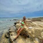 Ivana Sert Instagram – Do i 💙U ☀️ #myhappyplace ☀️💙🌊