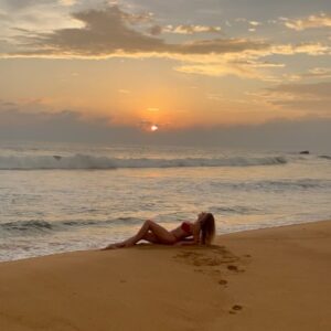 Ivana Sert Instagram - There’s nothing more beautiful than the way the ocean refuses to stop kissing the shoreline, no matter how many times it’s sent away.” #srilanka #srilankatravel #beautifuldestinations #ocean #travelphotography #travel  #lifestyle #nature #love ♥️🏝️🇱🇰