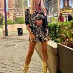 Ivana Sert Instagram – Beautiful suit by @nokistanbul 💫 #hediye