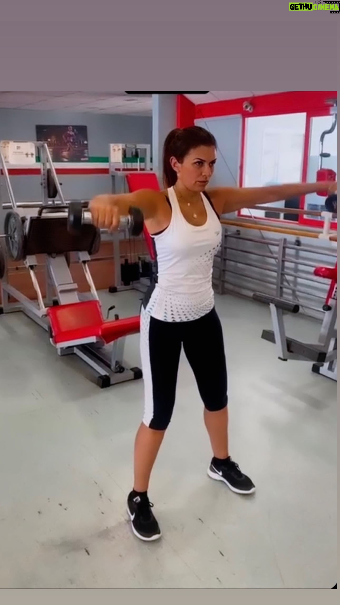 Ivette Vergara Instagram - Cada entrenamiento es una inversión en tu mente, cuerpo y espíritu.. No se trata sólo de un momento en el gimnasio, sino de un estilo de vida que te llevará a alcanzar metas y tener una vida más plena y saludable…no lo pienses más y comienza!!! El éxito y la felicidad están a tu alcance, sólo necesitas dar el primer paso…vamos que se puede!!!❤️🔥 y tú ya empezaste? Los leo!! ❤️ #motivacion #entrenamiento #vidasaludable #salud #bienestar #ejercicio #mentesana #cuerposano #mexico #chile #usa #colombia #argentina #chile #vidasana #healthy #healthylifestyle #aquiyahora