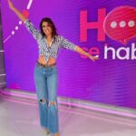 Ivette Vergara Instagram – ¡Transforma cada día en un tesoro irrepetible! Cada amanecer trae consigo un sinfín de oportunidades!!!. La vida se compone de momentos; haz que cada uno cuente y brille con luz propia. Vive intensamente el presente, saboreando cada instante con pasión y entusiasmo.¡Haz de cada día una celebración vibrante del aquí y ahora!!!! ✨💕
Look: @majo_olas
💄: @catalan_fabiola
💇🏻♀️: @jacqui_armijo
#ViveElMomento #CarpeDiem #HazQueCadaDiaCuente #AprovechaElHoy #VidaPlena #DisfrutaCadaInstante#MomentosUnicos #CelebraLaVida #PresentePerfecto #sonrie #aquiyahora