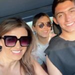 Ivette Vergara Instagram - Cada momento que vivimos juntos lo guardo en mi corazón, aunque las despedidas siempre son tristes me quedo tranquila sabiendo que están volando por sus sueños y metas!!!….y créanme que si me preguntan si es más fácil ahora que ha pasado tiempo…les puedo decir que NOOOO…siempre es difícil despegarse de nuestros hijos!!! 🤣 Los amo infinito!!! @maitesolabarrieta @inaki_solabarrieta #familia #hijos #sueños #metas #viajes #amordemama #reencuentros #estudios #mentepositiva #vivelavida #disfruta #ama #usa #latinosenusa #businesswoman #negociodigital #mexico #peru #colombia #argentina #felicidad #hijosfelices #trabajaportussueños #trabajadesdecasa #negocioonline #negocioglobal