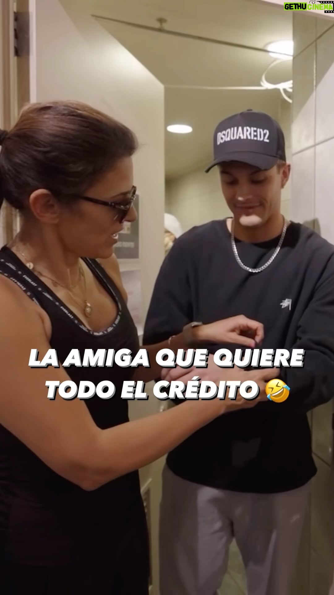 Ivette Vergara Instagram - Jajajajajjaak de quién fue la idea entonces jajajaja 🤣 @ivettevergaratv @nicosolabarrieta7