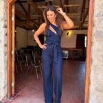 Ivette Vergara Instagram - Aprovecha el día….No dejes que termine sin haber aprendido un poco, sin haber alimentado tus sueños…no pierdas tiempo enumerando tus pesares…enumera tus alegrías!!!! Cada día mereces ser un poco más feliz❤️ * Look : @majo_olas 👗: @vestidosunique 💄: @oscarbravo_a 💇🏻‍♀️: @sritanino y @samuelrubio_oficial 💆🏻: @esteticamelissaguzman 💅: @frenchbeautychile 💍: @pamelalobosjoyaspl #sueña #aprende #vive #momentos #felicidad #mexico #usa #colombia #chile #peru #momentosfelices #alegrias #sefeliz