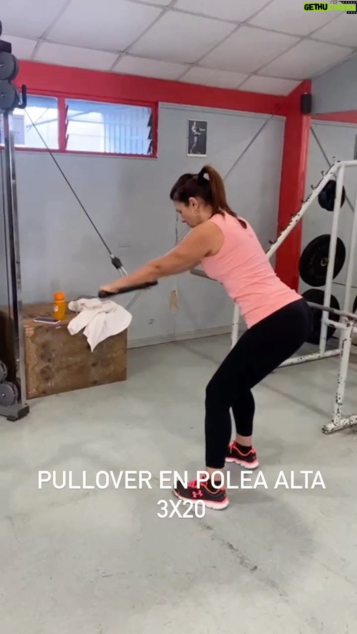 Ivette Vergara Instagram - Transforma tu vida hoy, ¡no esperes hasta mañana! El ejercicio y deporte son un estilo de vida…descubre una versión más fuerte y saludable de ti mismo…Con cada gota de sudor, desafía tus límites, libera tu mente y fortalece tu cuerpo. ¿Estás listo para el cambio? No esperes mañana comienza hoy mismo!!!…¡Haz ejercicio…haz deporte, vive más, vive mejor!” Quién está listo para mejorar su calidad de vida? Los leo!!!🔥❤️ #vidasaludable #MenteSanaCuerpoSano #EjercicioDiario #BienestarTotal #MotivaciónFitness #EstiloDeVidaActivo #DesafíaTusLímites #mexico #usa #chile #peru #canada #colombia #argentina #ÚneteAlCambio #tumejorversion #deporte #desafio #creeenti