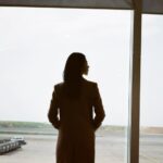 Ivy Shao Instagram – 大概兩個多星期的時間，既快又慢。
完成了非常多任務，南北跑了好多趟。
經常睡倒在高鐵上、計程車上、劇組車上，
像夢一樣，
一切都是為了自己這一趟的旅程。

今天送了阿姨最後一程後，
有人說，你遇見的每個人都一定跟你有很深的緣份，
所以在經過了無數次的道別、想念以後，會再見面的，
從哪出發，到哪停留又在哪結束，
在這既快又慢的人生裡像夢一樣，但最終會再見的。
想念妳