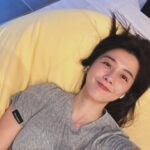 Ivy Shao Instagram – 隨口被友人問了一句，
「一直戴著耳機，都在聽什麼音樂？」
我隨即爆笑出來，
將近35歲的女人音樂清單都是動漫歌曲，
此文送上ビンクスの酒　歌詞～～～ひらかな註記
一起練習吧😃

ヨホホホ