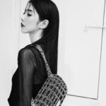 Ivy Shao Instagram - 愛生活也愛工作🖤 @michaelkors #MichaelKors