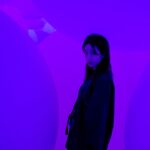Ivy Shao Instagram - ㄧ步步把五感慢慢開啟的時刻， 像是輕輕飄在空中的羽毛，緩緩地往地面躺下。 不知怎麼，心理上的疲勞也被河流越載越遠了… #teamlab