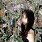 Ivy Shao Instagram - ㄧ步步把五感慢慢開啟的時刻， 像是輕輕飄在空中的羽毛，緩緩地往地面躺下。 不知怎麼，心理上的疲勞也被河流越載越遠了… #teamlab