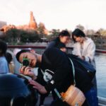 Ivy Shao Instagram – 嫁去國外十年不見的朋友，
日本相見了，多了三個寶貝。

/

一日保姆，一左一右的牽手手真的沒手拍照了😂

/

今日攝影師，經紀人。以有焦為最高原則，100分。

/

今日最閃的夫妻檔（好可愛）

/

小寶貝們真的是可愛到想抱回家。

/

愛爆各種刺激遊戲的我表示，小菜一碟☺️