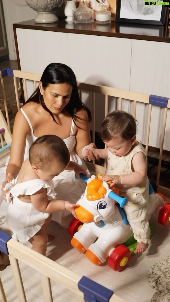 Iza Calzado Instagram - This was the day @bianca_king and I looked forward to since our little girls entered this world, the day Deia and Sadie got to meet each others best friend for life 😌🤍 Our hearts are full knowing they get to grow up together in this world.