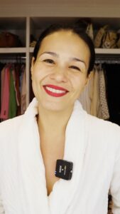 Iza Calzado Instagram - “Sayang ka.” These are words that many Filipinas have heard in countless moments over their lifetime, myself included. A phrase that, though sometimes unintended to offend, often wounds the heart. So today, I’m here to remind you that our worth as women do not depend on achieving the timelines society has dictated for us, or the beauty standards we’re told to abide by. We are talented, skilled, passionate, aspirational all on our own and we get to write our own narratives. So when a gloomy day comes around, and you find yourself questioning your worth, remember that beauty, tenacity, and value comes from within... and maybe a bright red lip by L’Oreal Paris might help boost the confidence. 😉 So sinong sayang ngayon? @lorealparis #LOrealPH #ImWorthIt #LOrealPartner #skincare