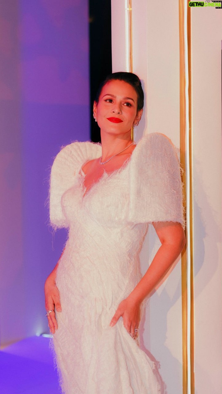 Iza Calzado Instagram - A spectacular night surrounded by my fellow women at the @lorealparis I’m Worth It Campaign launch. What an honor it was to be with everyone as we put a spotlight to combatting the Sayang Ka Mentality. We are so much more than what meets the eye. We are worth it. #LOrealPH #ImWorthIt #LOrealPartner #Skincare