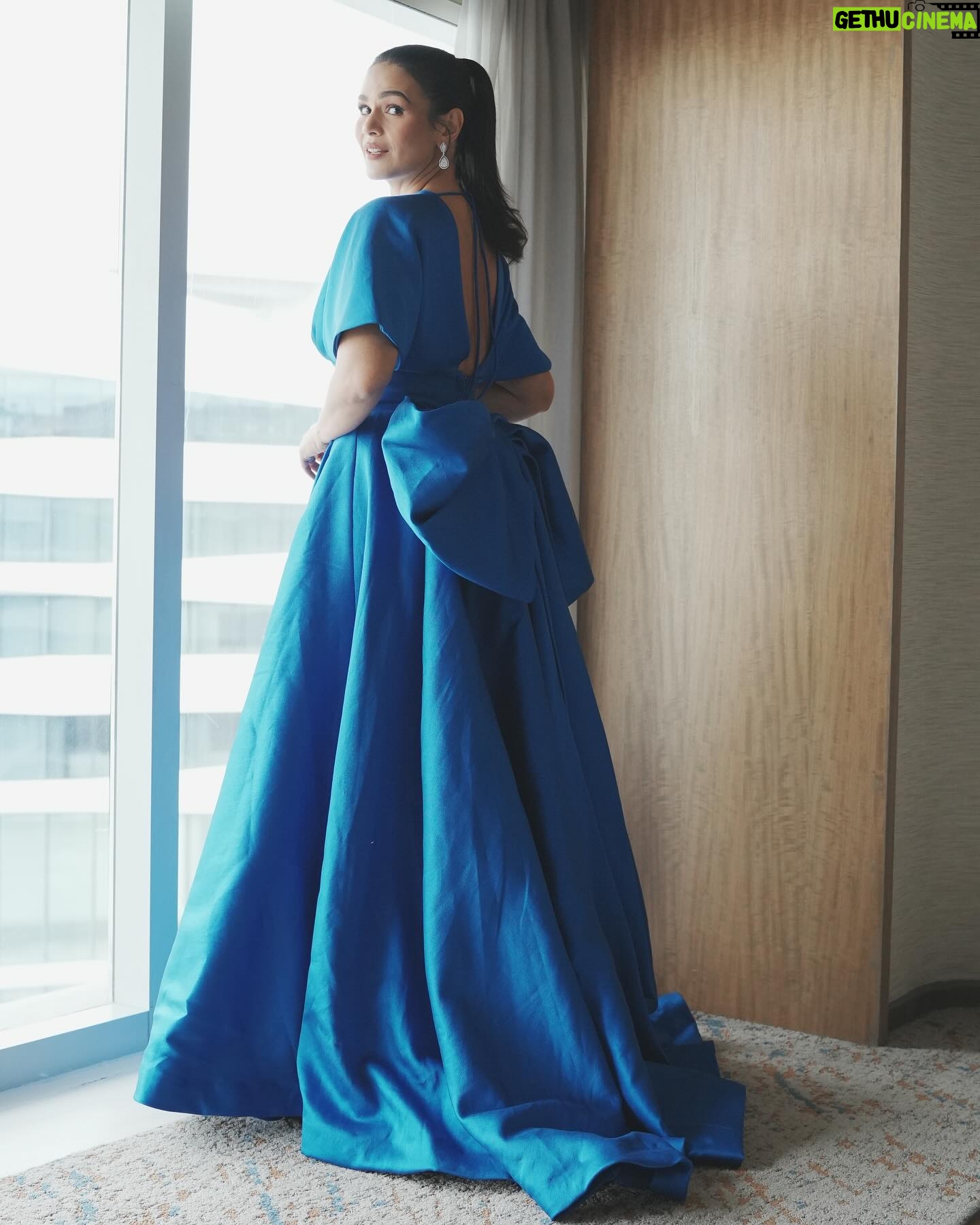Iza Calzado Instagram - One of the fun things about my job is that I get to play dress up and get dolled up like this. I love my job and forever grateful for every opportunity sent my way! Happy Labor Day! π Gown by @markbumgarner Jewlery from @diagoldjewelry Makeup by @juansarte Hair by @jan.edrosolan Styling by @iamkatrinacruz and @johnkarunungan