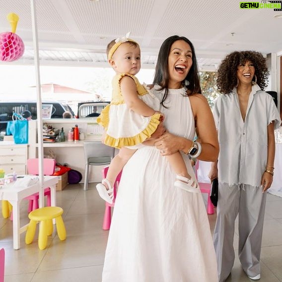 Iza Calzado Instagram - It’s been an amazing first year with our little girl. Ben and I couldn’t be happier or more grateful for the biggest blessing God decided to grant us. As we look back on Deia’s first year, we can’t help but feel so lucky to be able to experience becoming parents who get to watch their baby learn and grow each day. We knew we had to give back, if only to be able to share at least an ounce of the love we feel in our hearts. So on this day, we gave back to the girls of Buklod Kalinga at Mano Amiga Academy— singing songs, sharing dances, and eating to our hearts content. A happy day like this was made possible through the combined efforts of Paby’s Creative Events, Cocoon Studios, edamama, Aveeno, Sunnies, Belo Baby, Ecoboom, Crepe Glazik, and McDonalds, Ninang Lynn and Teacher Dayleen of Mano Amiga Academy, Izadoration, Mimi, and Aya, all of whom put such big smiles on the girls faces, and @divinemlee with @raisinglittleph for Deia’s dress. 👗☀️ Thank you for joining us in celebrating Deia’s first year. There will be more to come and more things to be grateful for, but for now, we thank the Lord that we can share this big love beyond our little family. Deia’s Dress: @raisinglittleph Planning: @pabyscreatesevents Backdrop: @flourishandfrills Activity: @craftcornermanila Photographer: @cocoonstudioph Food: @crepeglazik @mcdoph Cakes and cupcakes: @cupcakelabph