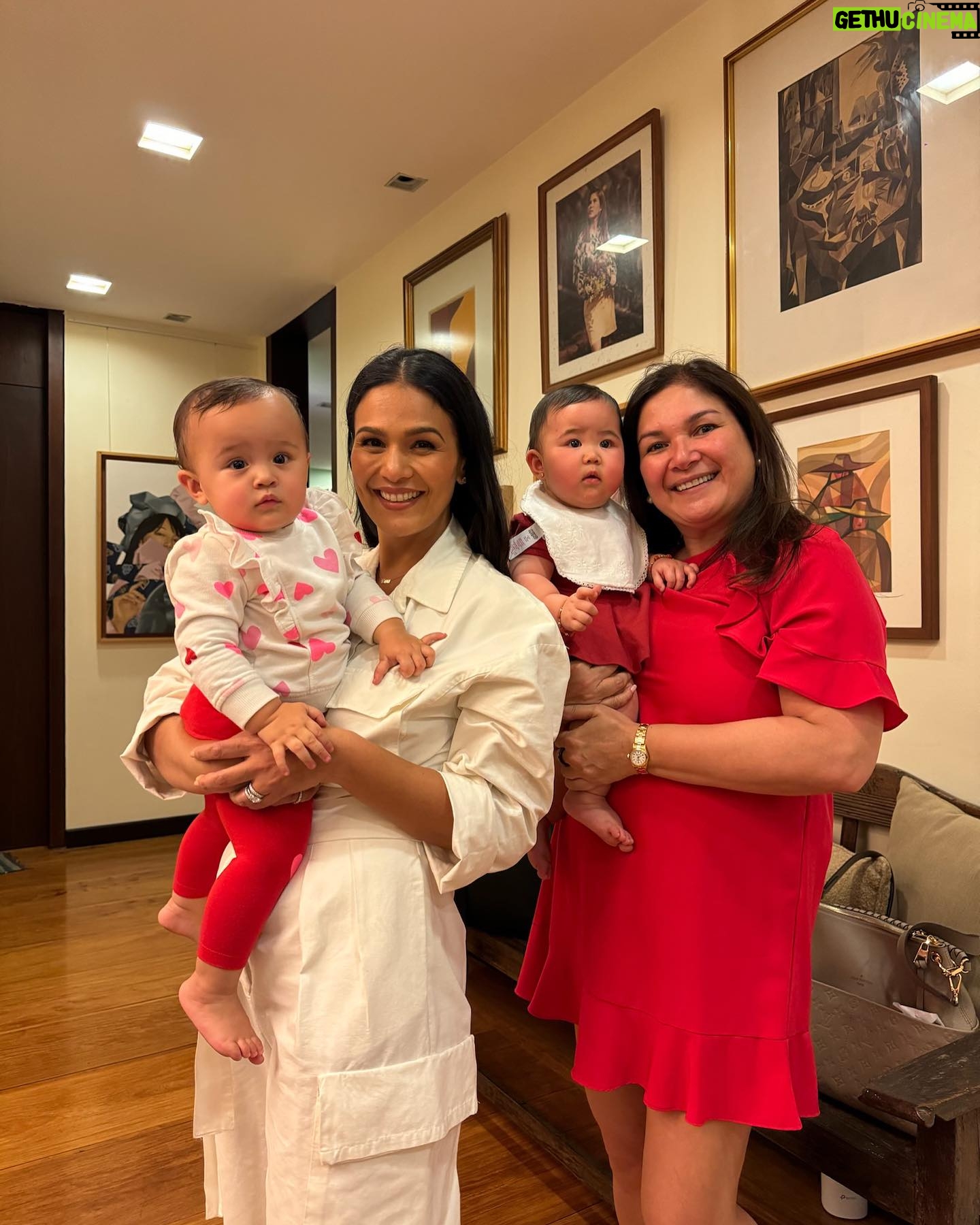 Iza Calzado Instagram - February brought about a lot of firsts for Deia and here are some of them plus a few cute random moments with our dearest daughter. π Photo 1: Deia ushers her for Chinese New Year sees her first big dragon π Photo 2: Deia waving hi to the dragon ππ½ Photo 3: First Valentineβs with Ninang Cheska and her grand daughter Kira. Wearing outfit from Tita Celine. Photo 4: Bags?!? oh nooooo!!! Wag muna, anak!!! π
wearing cousin Maiaβs cute polka outfit!!! π₯° Photo 5: Clothes shopping and this time with Deia actually walking around the store! ποΈ Photo 6: Peek-a-boo! Deiaβs favorite game! π π Photo 7: First time on the Zumba dance floor! ππ» Photo 8 First time on the padel court! πΎ Photo 9: Our first international flight with our baby girl! βοΈ Photo 10: Keeping Deia busy in the plane. Thank God Daddy is resourceful! π
