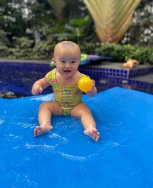 Iza Calzado Instagram - A few highlights from Deia’s 9th month on Earth! 🫶🏽