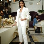 Iza Calzado Instagram - A holiday high tea with @diorbeauty 🍵🤍 An afternoon spent catching up with some of the loveliest people I know 😌 #DiorHoliday #DiorPH