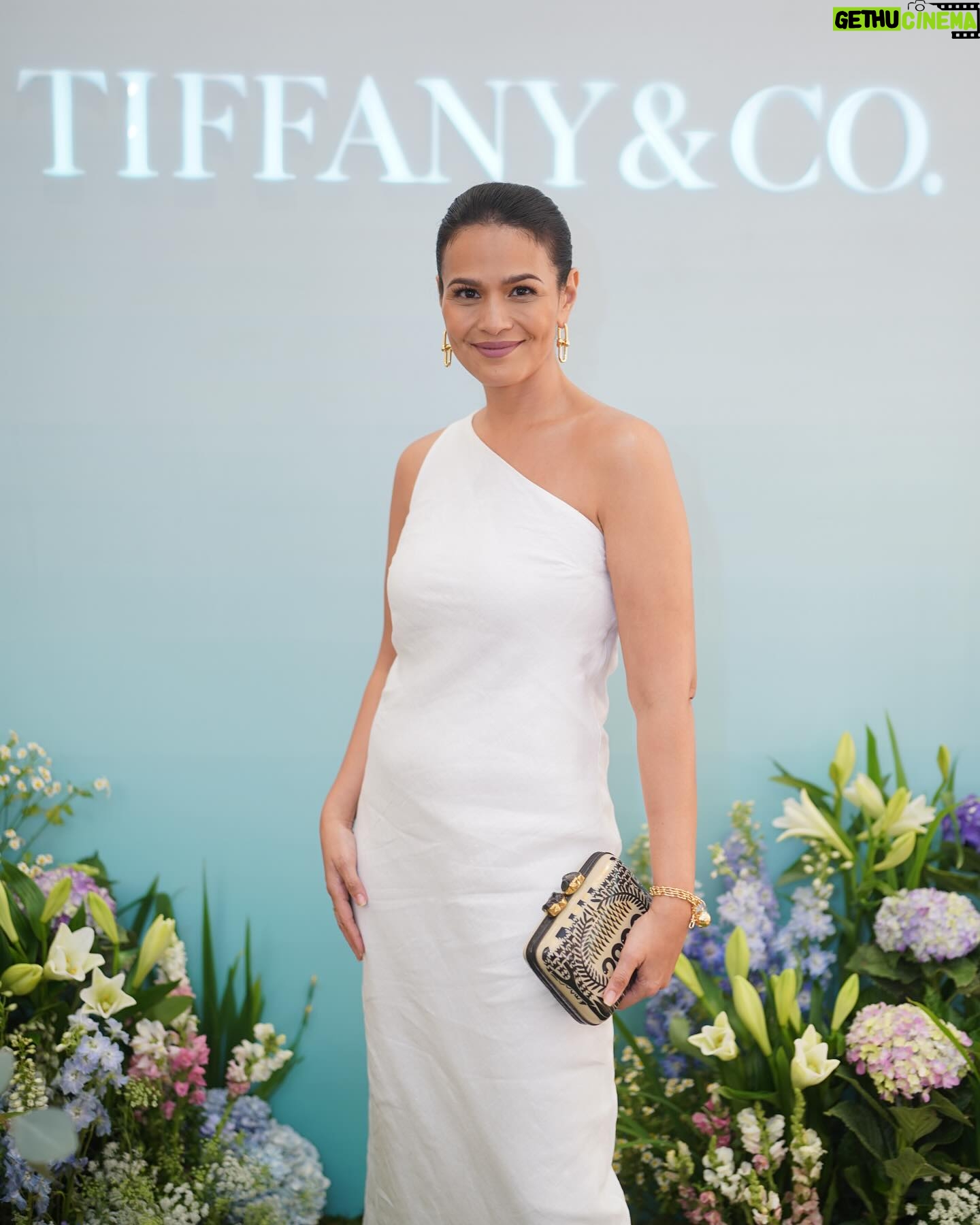 Iza Calzado Instagram - Reminiscing on this lovely afternoon with dear friends for the launch of the Tiffany icons collection. ππ€ I had a lovely time catching up with everyone! Thank you, Tiffany and Co! βΊ πΈ @rynong